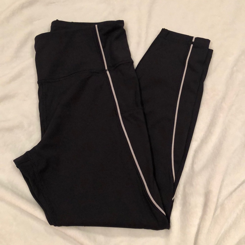 Athleta tailwind 7/8 tight